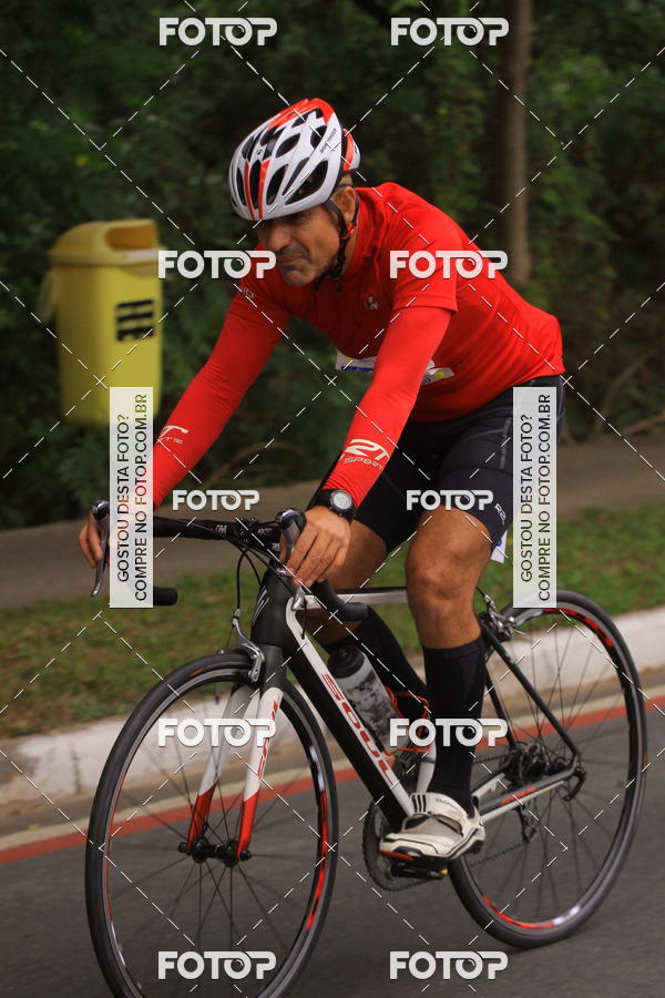 Buy your photos of the eventVSERIES Duathlon & Running on Fotop