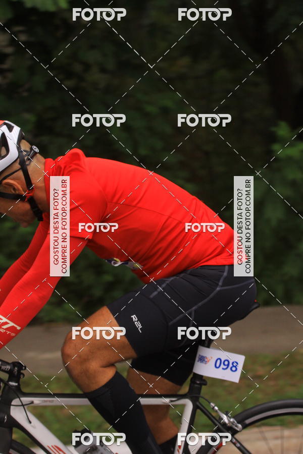 Buy your photos of the eventVSERIES Duathlon & Running on Fotop