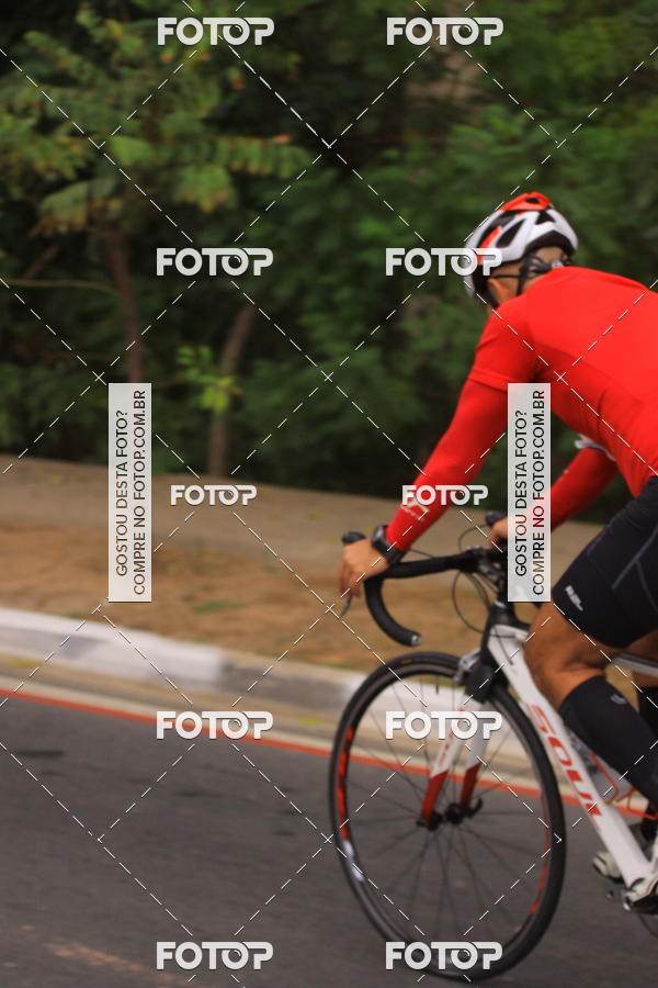 Buy your photos of the eventVSERIES Duathlon & Running on Fotop