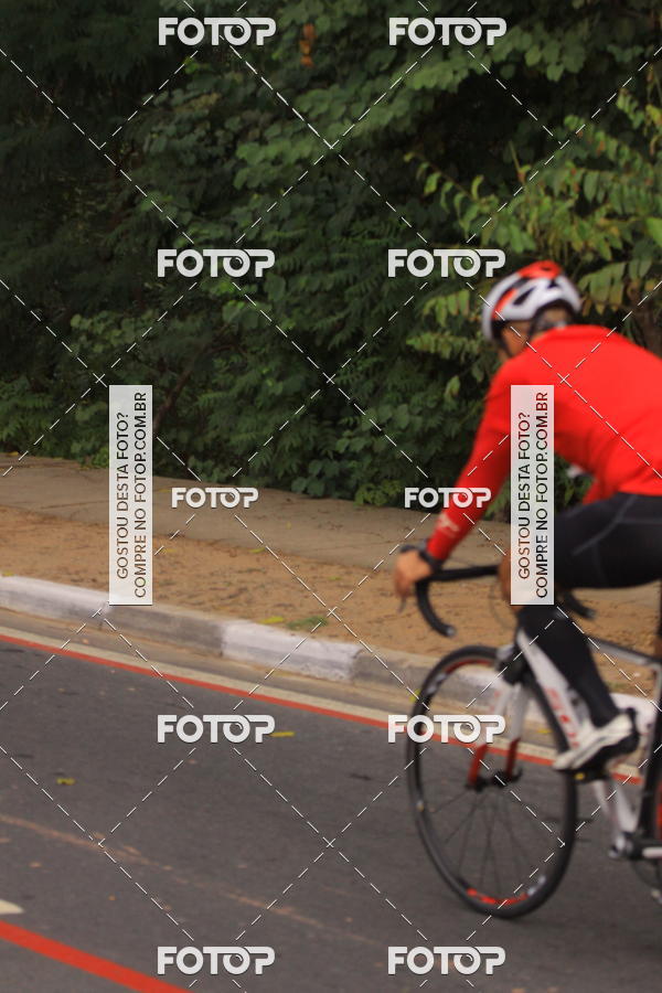 Buy your photos of the eventVSERIES Duathlon & Running on Fotop