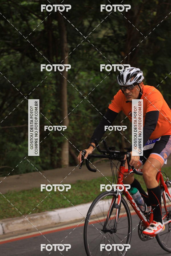 Buy your photos of the eventVSERIES Duathlon & Running on Fotop