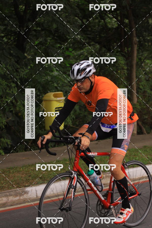 Buy your photos of the eventVSERIES Duathlon & Running on Fotop