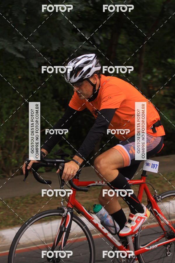 Buy your photos of the eventVSERIES Duathlon & Running on Fotop