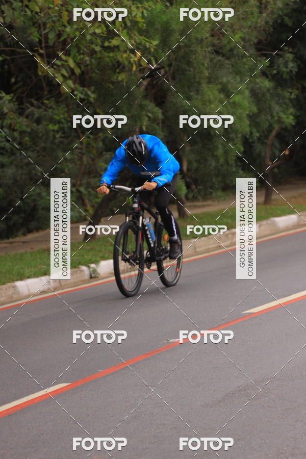 Buy your photos of the eventVSERIES Duathlon & Running on Fotop