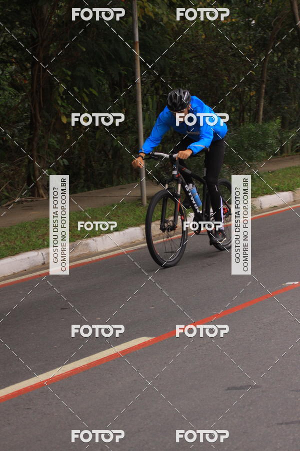 Buy your photos of the eventVSERIES Duathlon & Running on Fotop