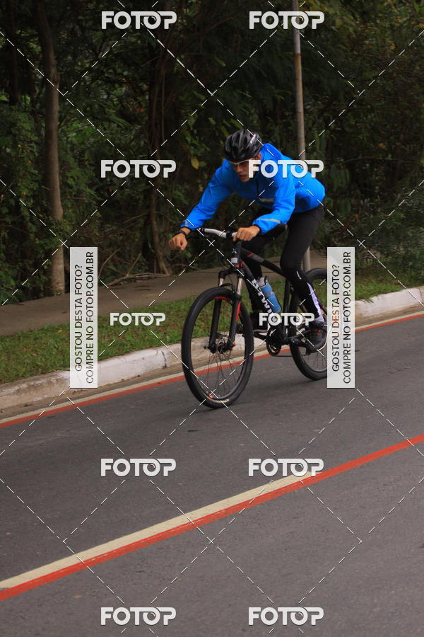 Buy your photos of the eventVSERIES Duathlon & Running on Fotop