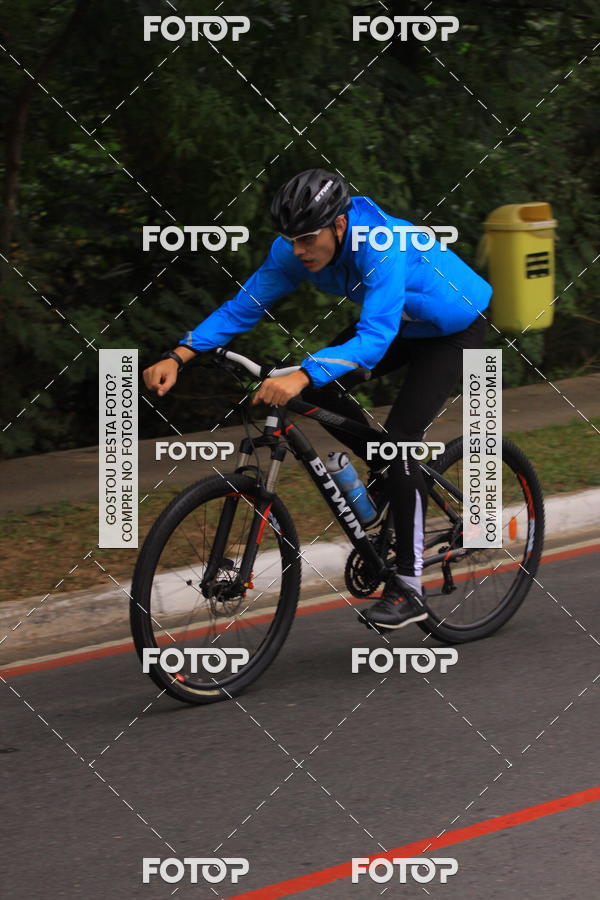 Buy your photos of the eventVSERIES Duathlon & Running on Fotop