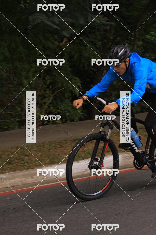 Buy your photos of the eventVSERIES Duathlon & Running on Fotop