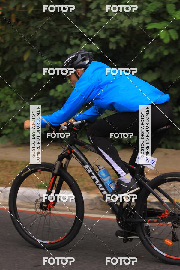 Buy your photos of the eventVSERIES Duathlon & Running on Fotop