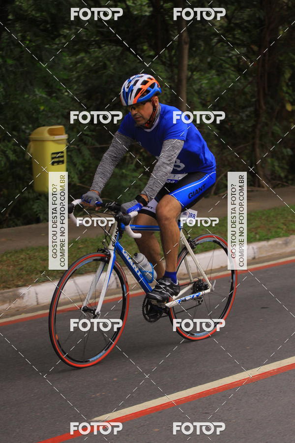 Buy your photos of the eventVSERIES Duathlon & Running on Fotop