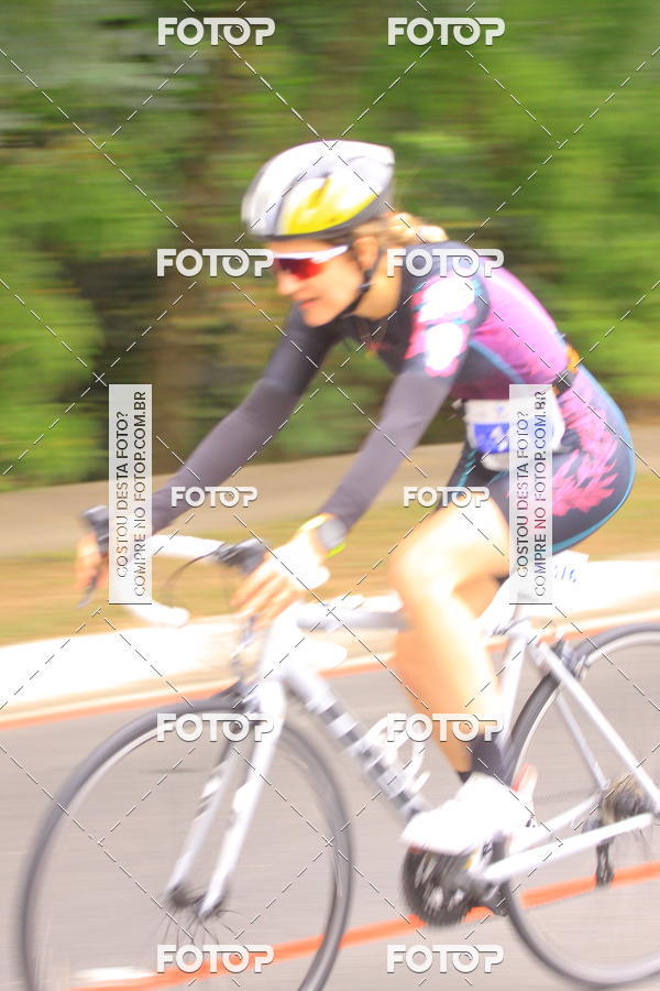 Buy your photos of the eventVSERIES Duathlon & Running on Fotop