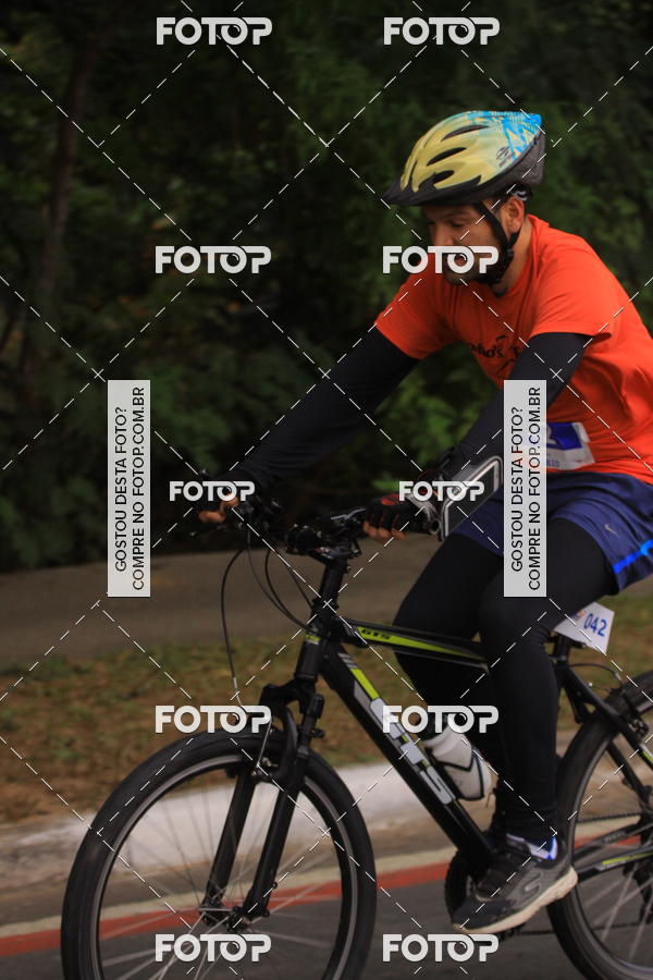 Buy your photos of the eventVSERIES Duathlon & Running on Fotop