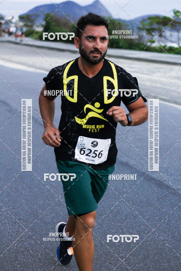 Buy your photos of the eventMusic Run Fest on Fotop