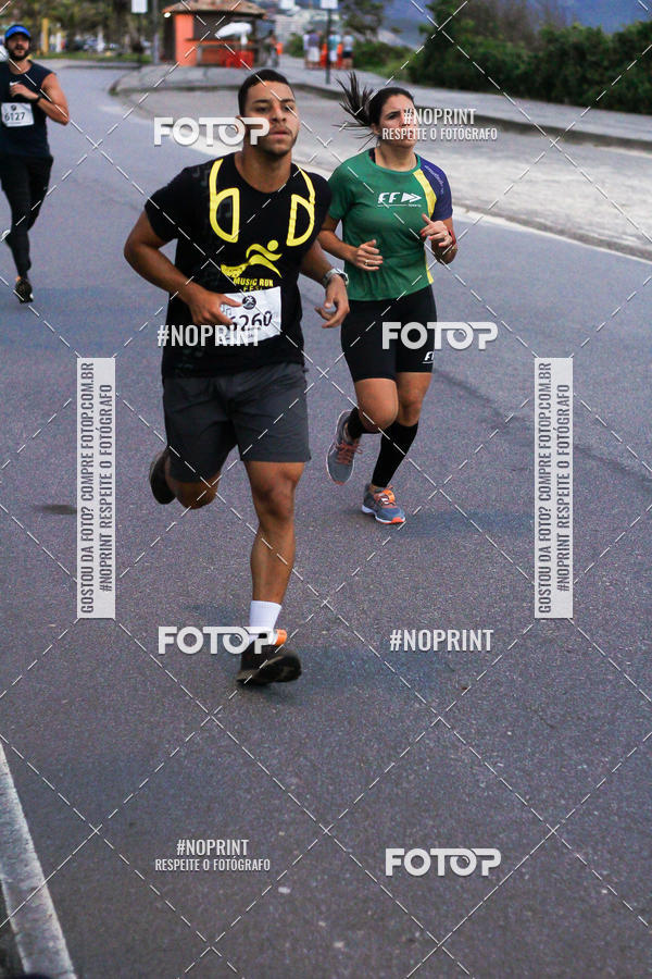 Buy your photos of the eventMusic Run Fest on Fotop