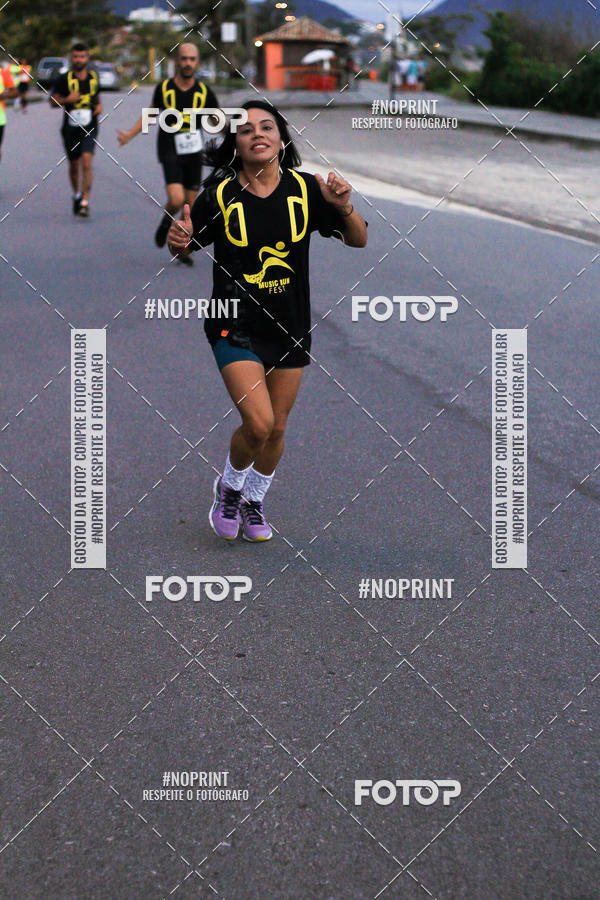 Buy your photos of the eventMusic Run Fest on Fotop