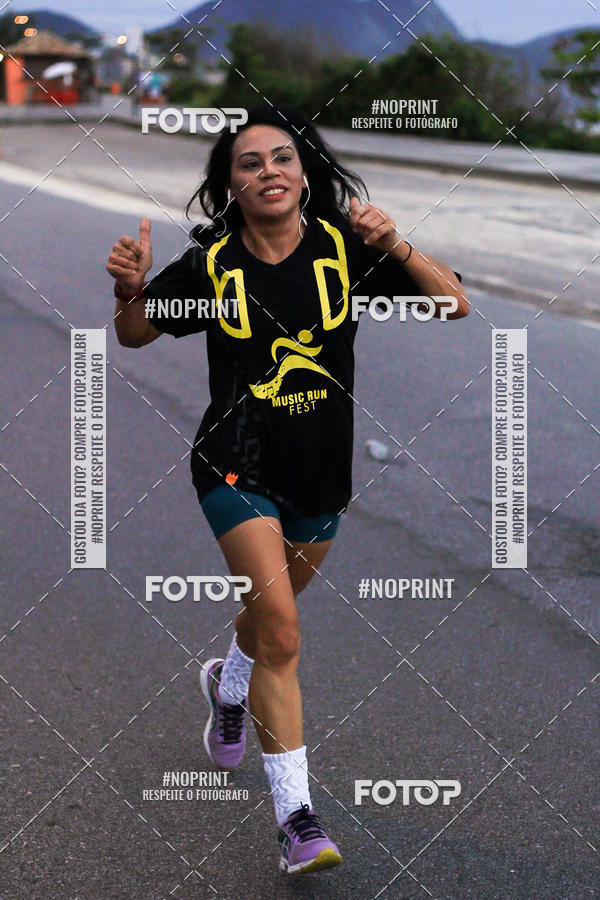 Buy your photos of the eventMusic Run Fest on Fotop