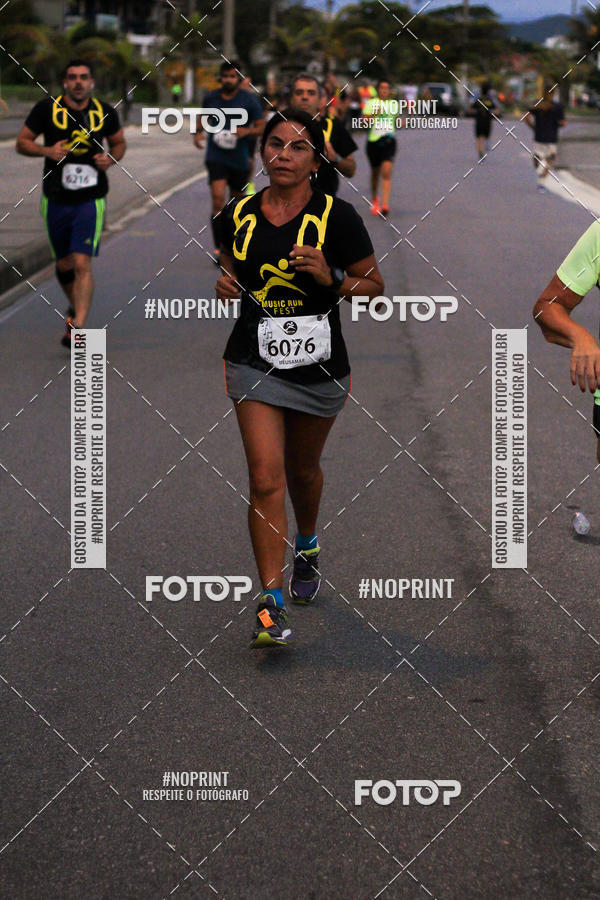 Buy your photos of the eventMusic Run Fest on Fotop