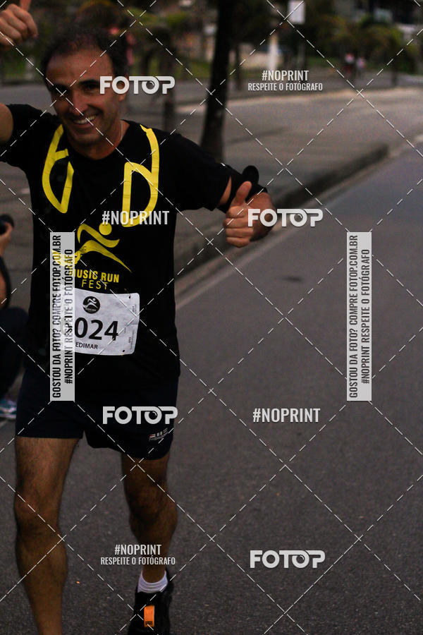 Buy your photos of the eventMusic Run Fest on Fotop