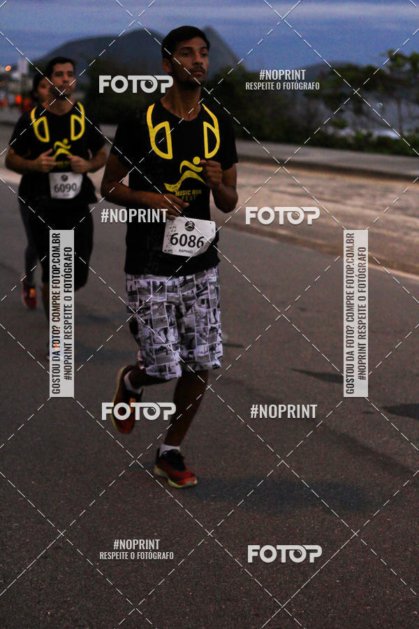 Buy your photos of the eventMusic Run Fest on Fotop