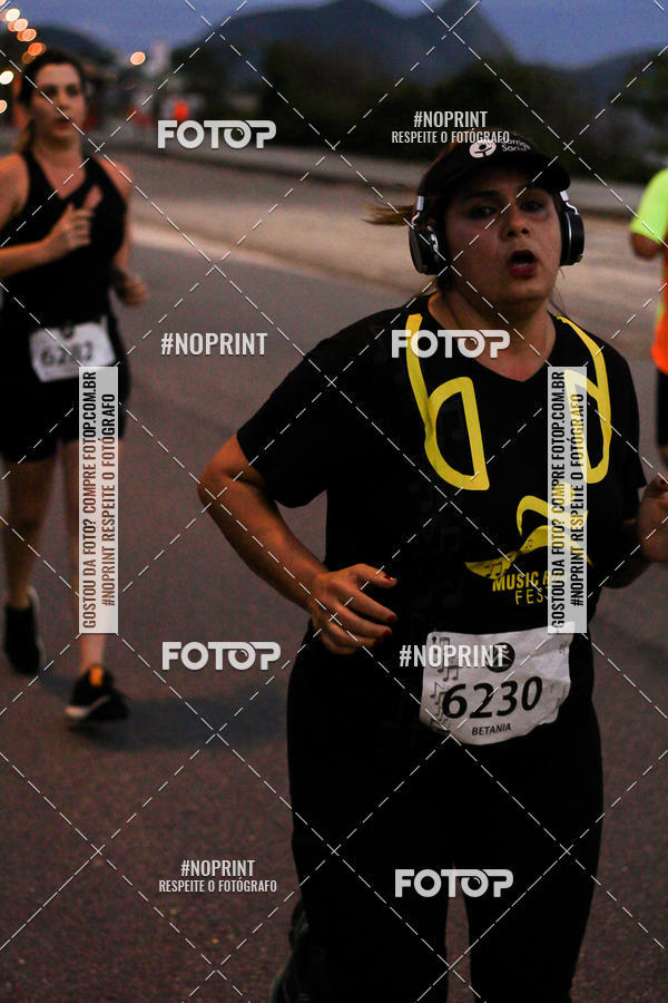 Buy your photos of the eventMusic Run Fest on Fotop