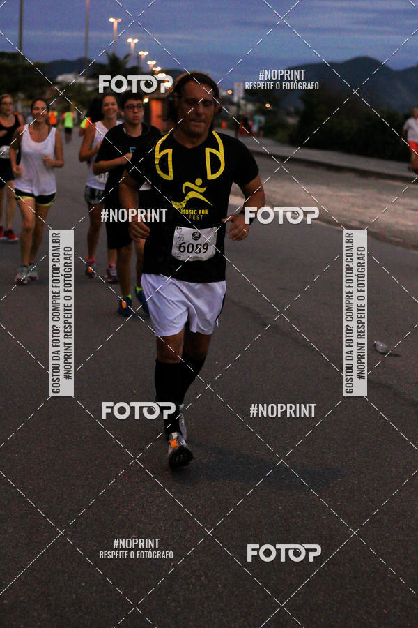 Buy your photos of the eventMusic Run Fest on Fotop