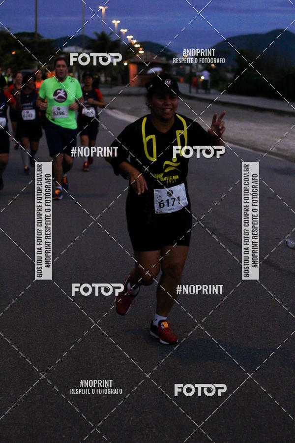 Buy your photos of the eventMusic Run Fest on Fotop