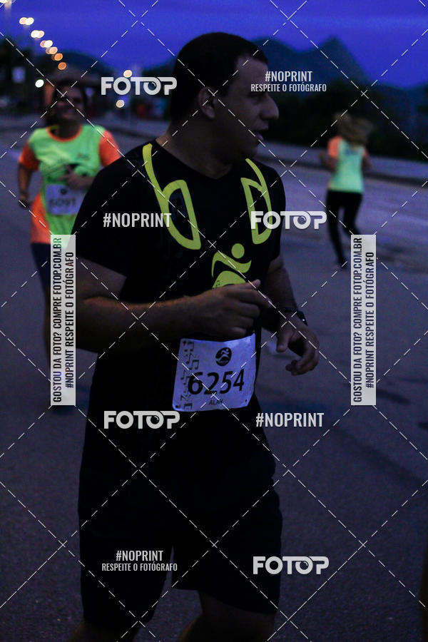 Buy your photos of the eventMusic Run Fest on Fotop