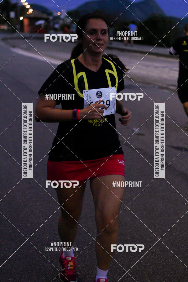 Buy your photos of the eventMusic Run Fest on Fotop