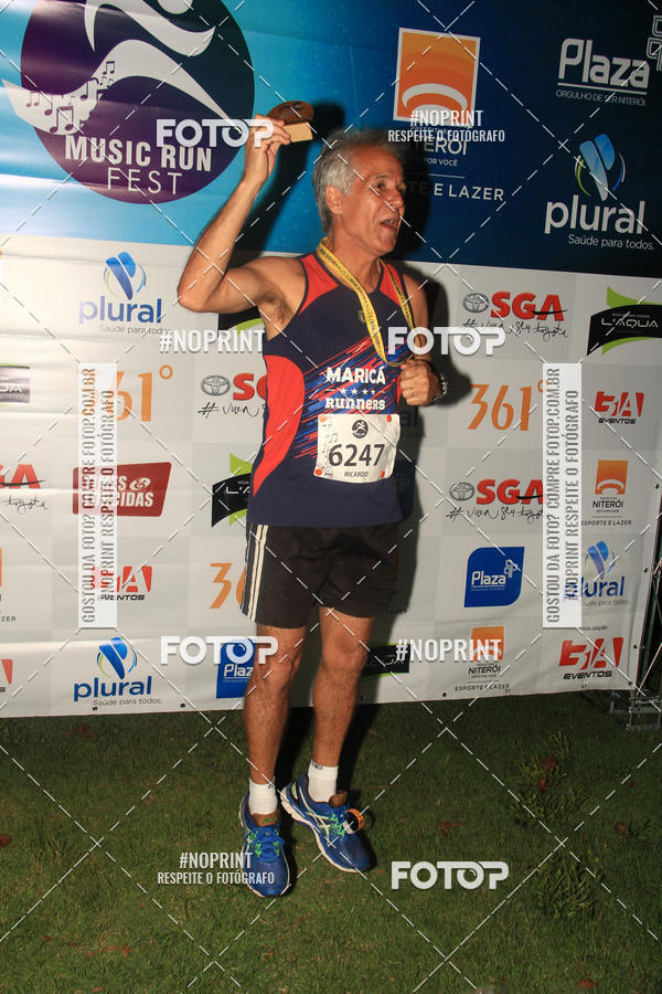 Buy your photos of the eventMusic Run Fest on Fotop