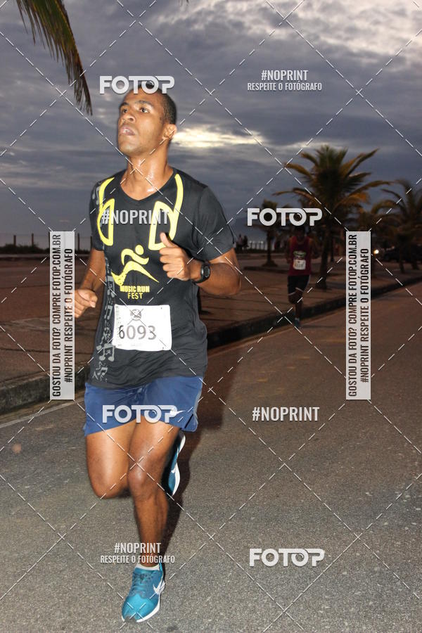 Buy your photos of the eventMusic Run Fest on Fotop