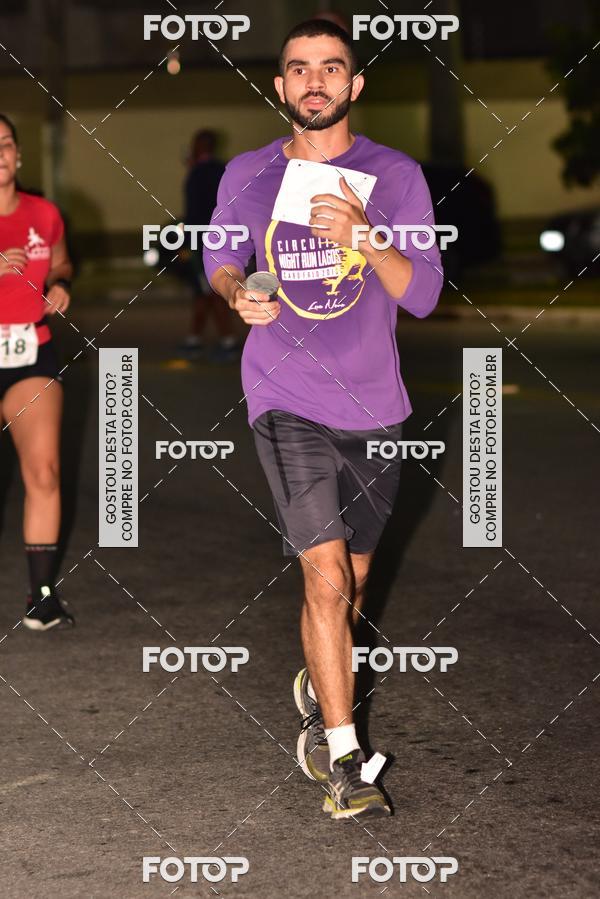 Buy your photos of the eventCircuito Night Run Lagos - Etapa Cabo Frio  on Fotop