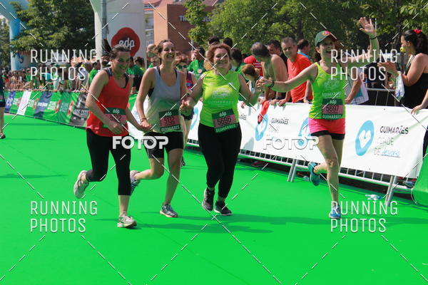 Buy your photos of the eventMeia Maratona Guimares on Fotop