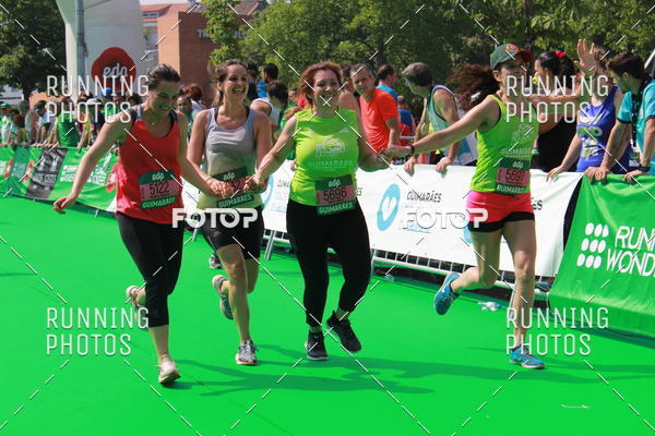 Buy your photos of the eventMeia Maratona Guimares on Fotop