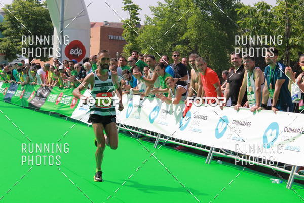 Buy your photos of the eventMeia Maratona Guimares on Fotop