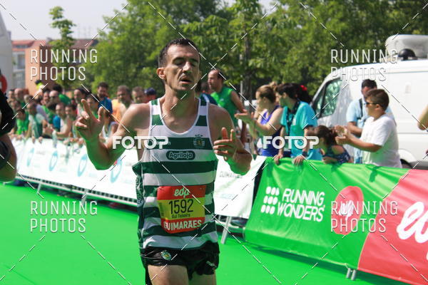 Buy your photos of the eventMeia Maratona Guimares on Fotop