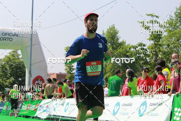 Buy your photos of the eventMeia Maratona Guimares on Fotop