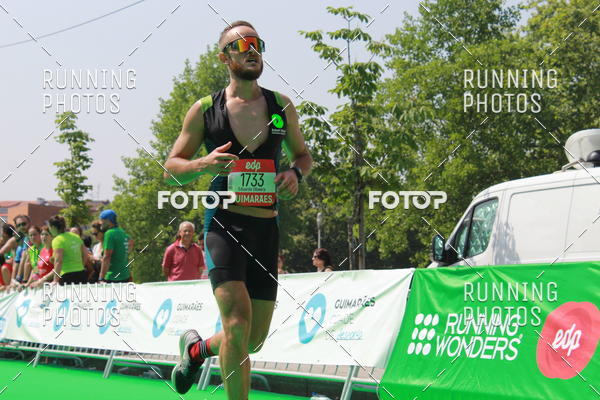 Buy your photos of the eventMeia Maratona Guimares on Fotop