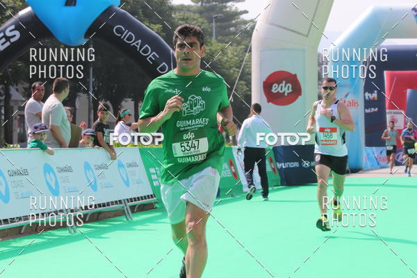 Buy your photos of the eventMeia Maratona Guimares on Fotop