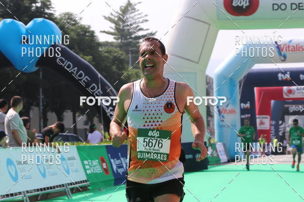 Buy your photos of the eventMeia Maratona Guimares on Fotop