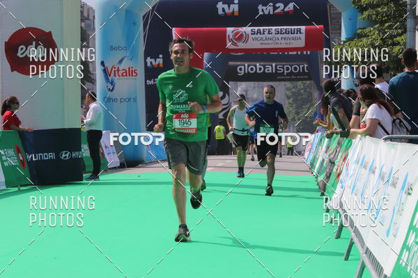 Buy your photos of the eventMeia Maratona Guimares on Fotop
