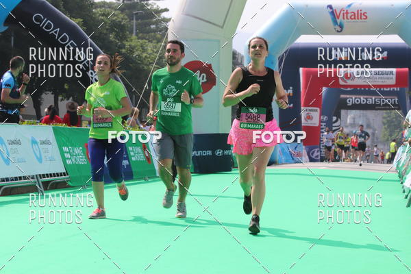 Buy your photos of the eventMeia Maratona Guimares on Fotop