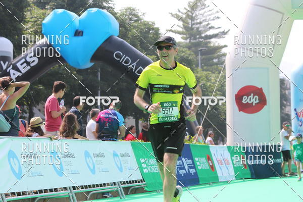 Buy your photos of the eventMeia Maratona Guimares on Fotop