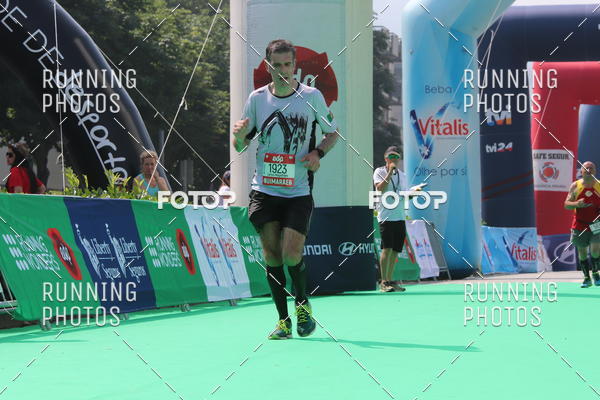 Buy your photos of the eventMeia Maratona Guimares on Fotop