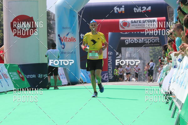 Buy your photos of the eventMeia Maratona Guimares on Fotop