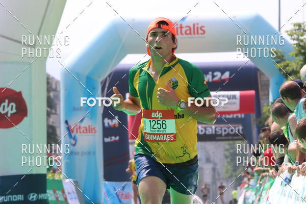 Buy your photos of the eventMeia Maratona Guimares on Fotop