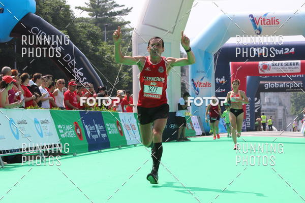 Buy your photos of the eventMeia Maratona Guimares on Fotop