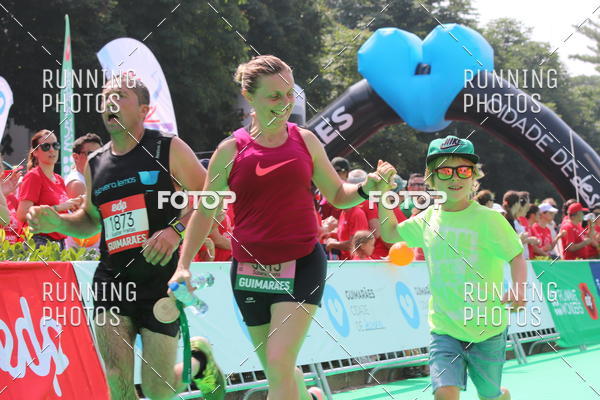 Buy your photos of the eventMeia Maratona Guimares on Fotop