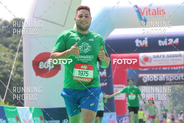 Buy your photos of the eventMeia Maratona Guimares on Fotop