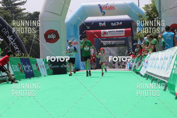 Buy your photos of the eventMeia Maratona Guimares on Fotop