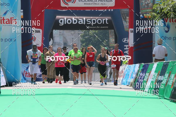 Buy your photos of the eventMeia Maratona Guimares on Fotop